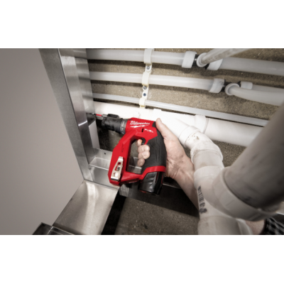 MILWAUKEE M12 FUEL PERCEUSE INSTALLATION