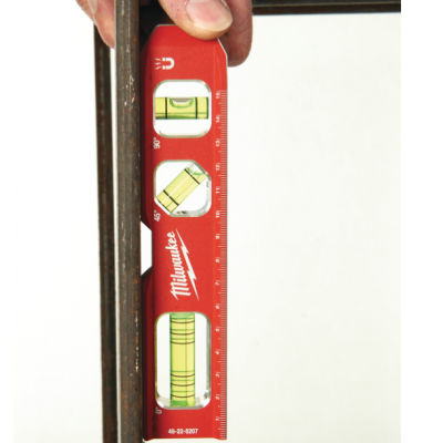 MILWAUKEE Niveau torpedo Billet MAGNETIQUE 17CM