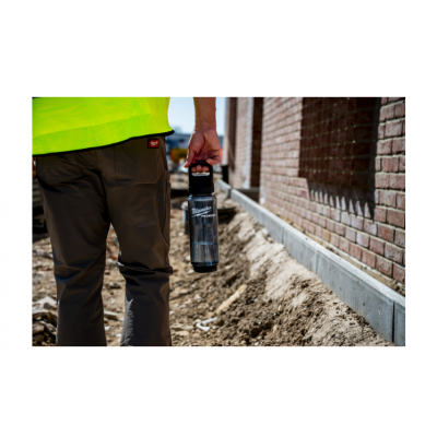 MILWAUKEE PACKOUT DRINKFLES 1005ML ZWART