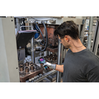 BOSCH PRO INFRAROODCAMERA GTC 12V-450-13